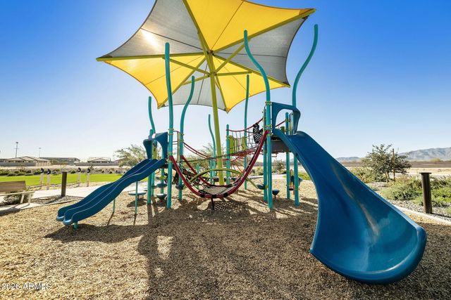 19010 W ROSE Lane, Waddell, AZ 85355