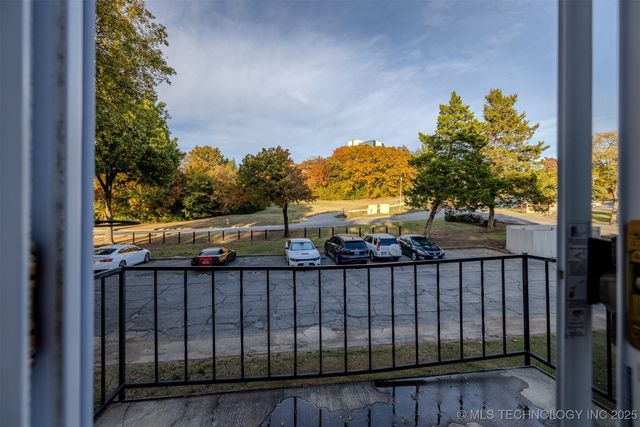 6804 S Toledo Avenue 404, Tulsa, OK 74136