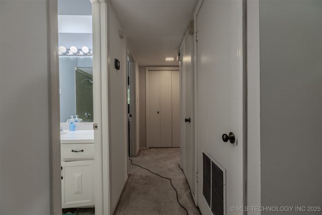 6804 S Toledo Avenue 404, Tulsa, OK 74136