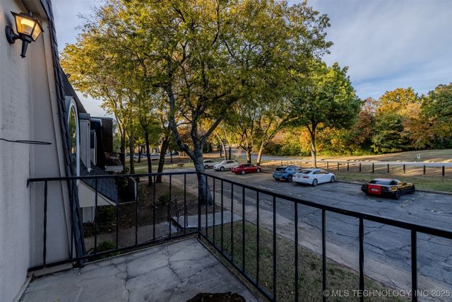 6804 S Toledo Avenue 404, Tulsa, OK 74136