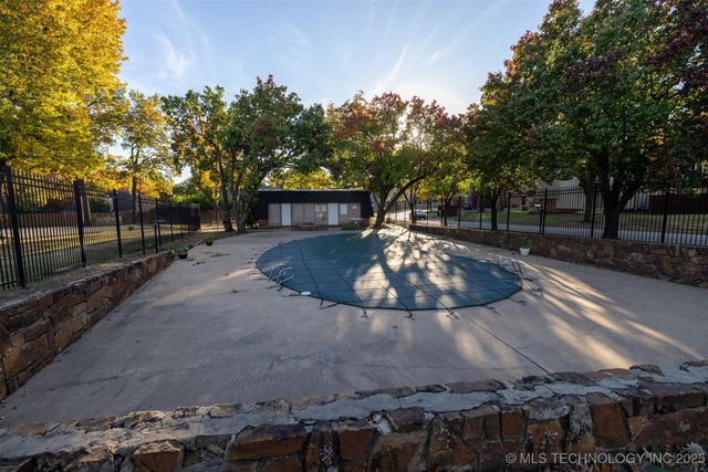 6804 S Toledo Avenue 404, Tulsa, OK 74136