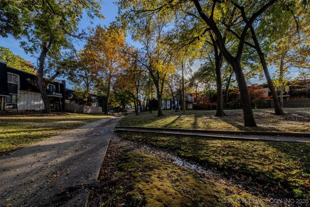 6804 S Toledo Avenue 404, Tulsa, OK 74136