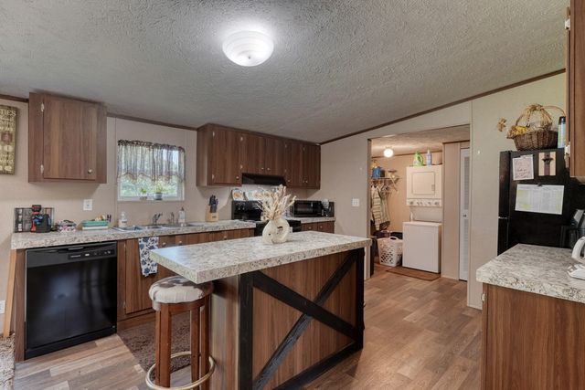 9656 Phillips Road, Young Harris, GA 30582