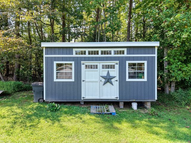 9656 Phillips Road, Young Harris, GA 30582