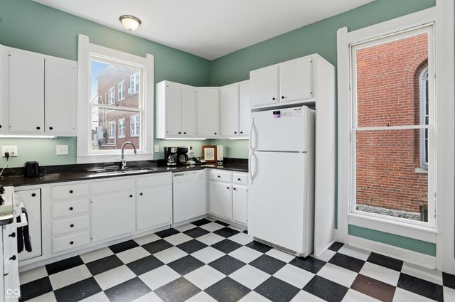 227 E Jefferson Street, Franklin, IN 46131