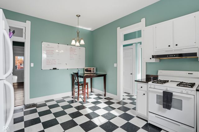 227 E Jefferson Street, Franklin, IN 46131