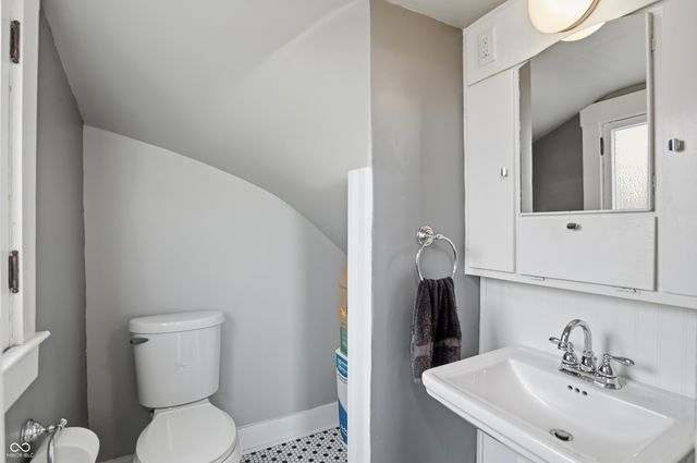 227 E Jefferson Street, Franklin, IN 46131