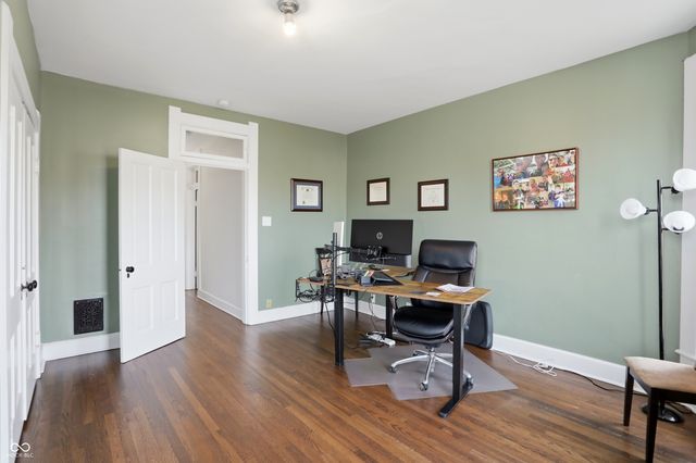 227 E Jefferson Street, Franklin, IN 46131