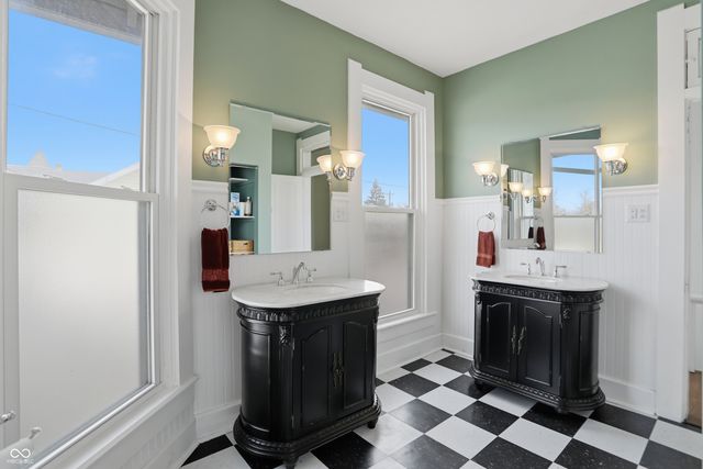 227 E Jefferson Street, Franklin, IN 46131