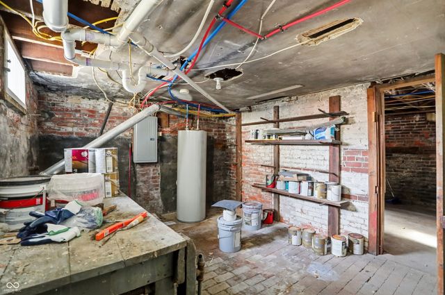 227 E Jefferson Street, Franklin, IN 46131