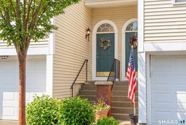 1705 Eaton Court 1705, Danbury, CT 06811