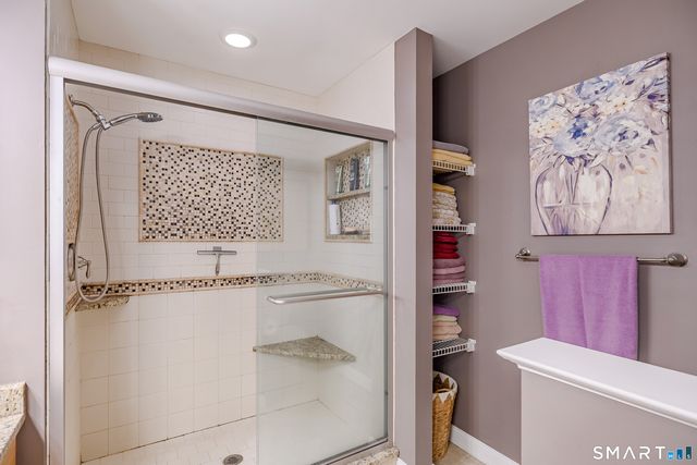 1705 Eaton Court 1705, Danbury, CT 06811