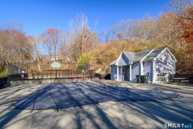 1705 Eaton Court 1705, Danbury, CT 06811