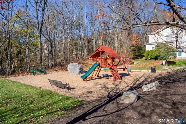 1705 Eaton Court 1705, Danbury, CT 06811