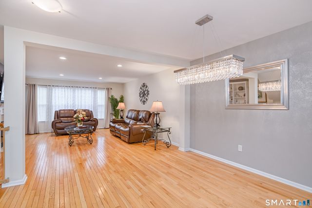 1705 Eaton Court 1705, Danbury, CT 06811