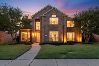 1318 Pinehurst Drive, Lewisville, TX 75077
