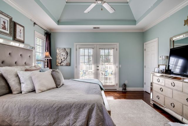 1111 Isaac Franklin Dr, Gallatin, TN 37066