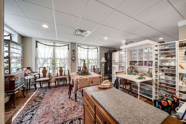 1111 Isaac Franklin Dr, Gallatin, TN 37066