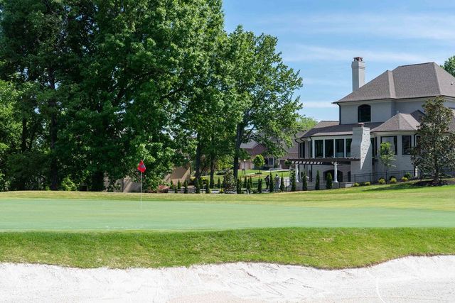 1111 Isaac Franklin Dr, Gallatin, TN 37066