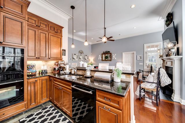 1111 Isaac Franklin Dr, Gallatin, TN 37066