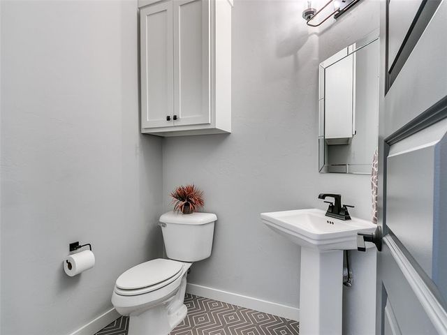 1732 W Zachary Way, Mustang, OK 73064