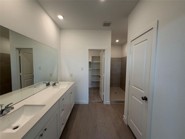 5506 Dovish Brook Lane, Richmond, TX 77469