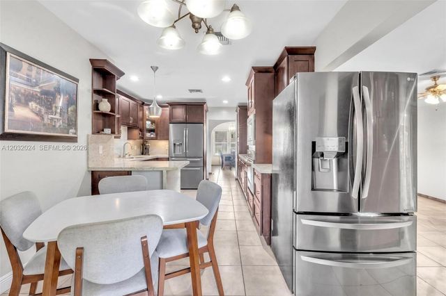 19901 Highland Lakes Blvd, Miami, FL 33179
