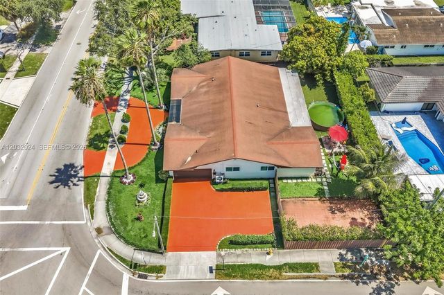 19901 Highland Lakes Blvd, Miami, FL 33179