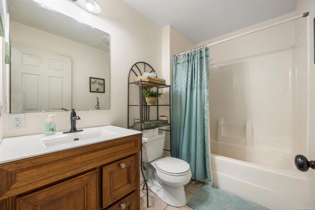 7613 Fisher Road, Avoca, MI 48006