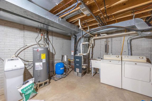 7613 Fisher Road, Avoca, MI 48006