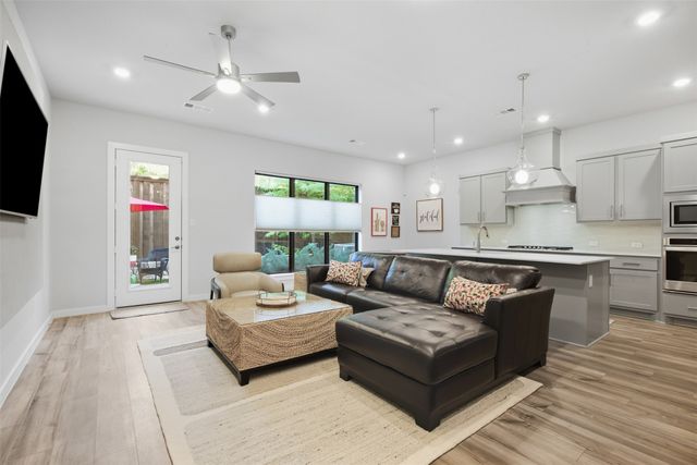 2309 Rook Drive, Dallas, TX 75211