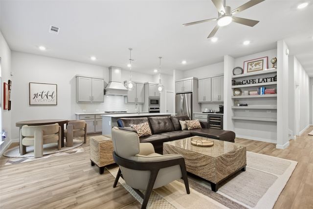 2309 Rook Drive, Dallas, TX 75211