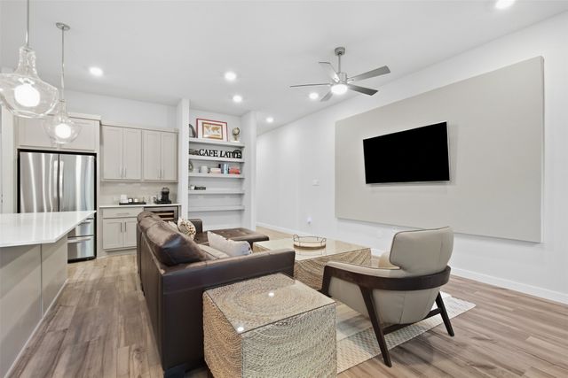 2309 Rook Drive, Dallas, TX 75211