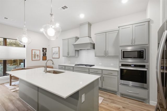 2309 Rook Drive, Dallas, TX 75211