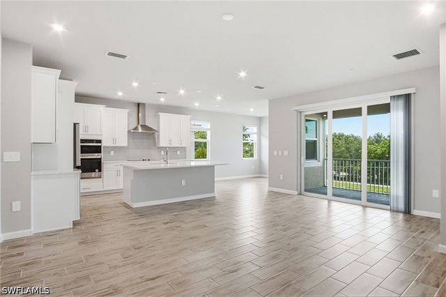 4646 Arboretum CIR 201, Naples, FL 34112