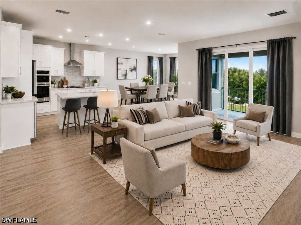 4646 Arboretum CIR 201, Naples, FL 34112