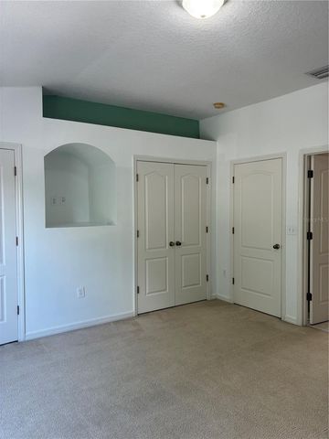 1110 SLEEPY OAK DR, Wesley Chapel, FL 33543