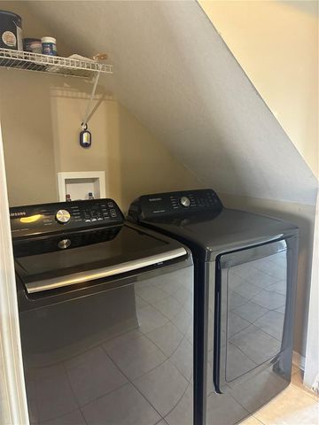 1110 SLEEPY OAK DR, Wesley Chapel, FL 33543