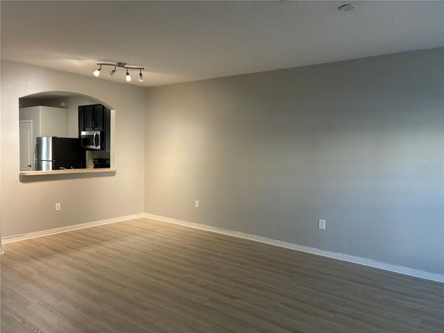 1110 SLEEPY OAK DR, Wesley Chapel, FL 33543