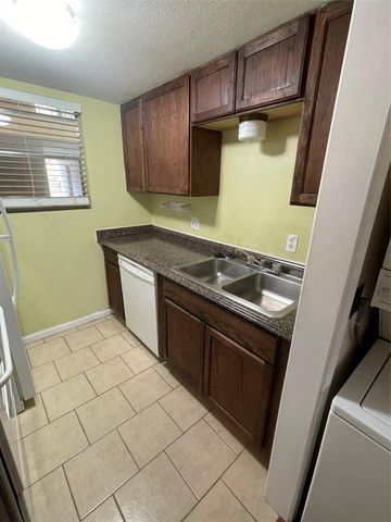 710 E Dean Keeton ST 104, Austin, TX 78705