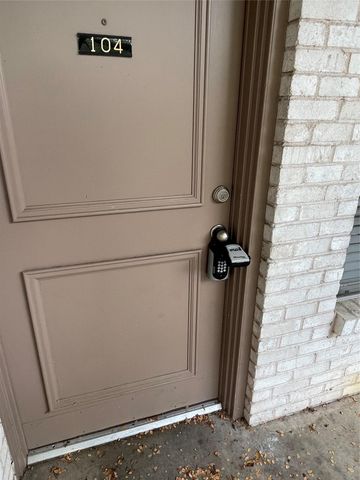 710 E Dean Keeton ST 104, Austin, TX 78705