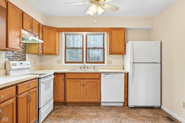 8461 Bonito Drive, Nineveh, IN 46164