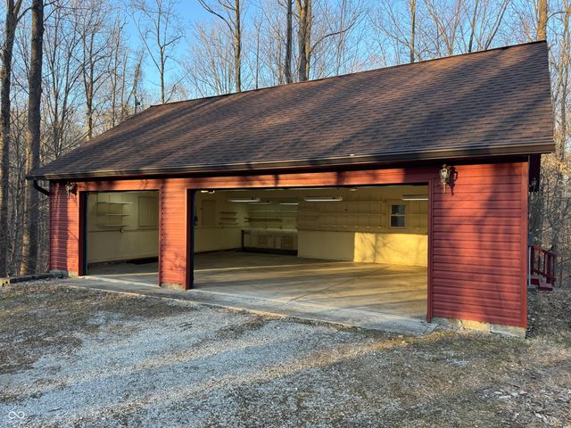 8461 Bonito Drive, Nineveh, IN 46164