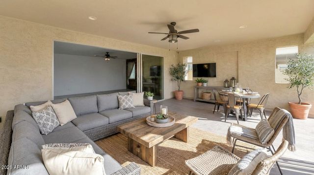 9645 E THEIA Drive, Mesa, AZ 85212