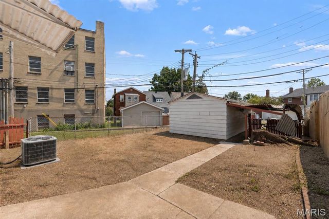 4922 Eichelberger Street, St Louis, MO 63109