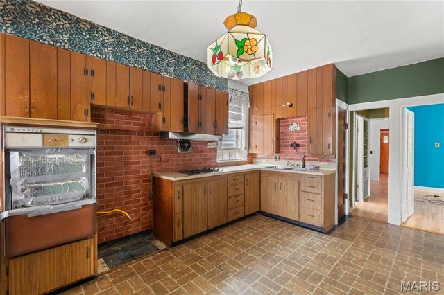 4922 Eichelberger Street, St Louis, MO 63109