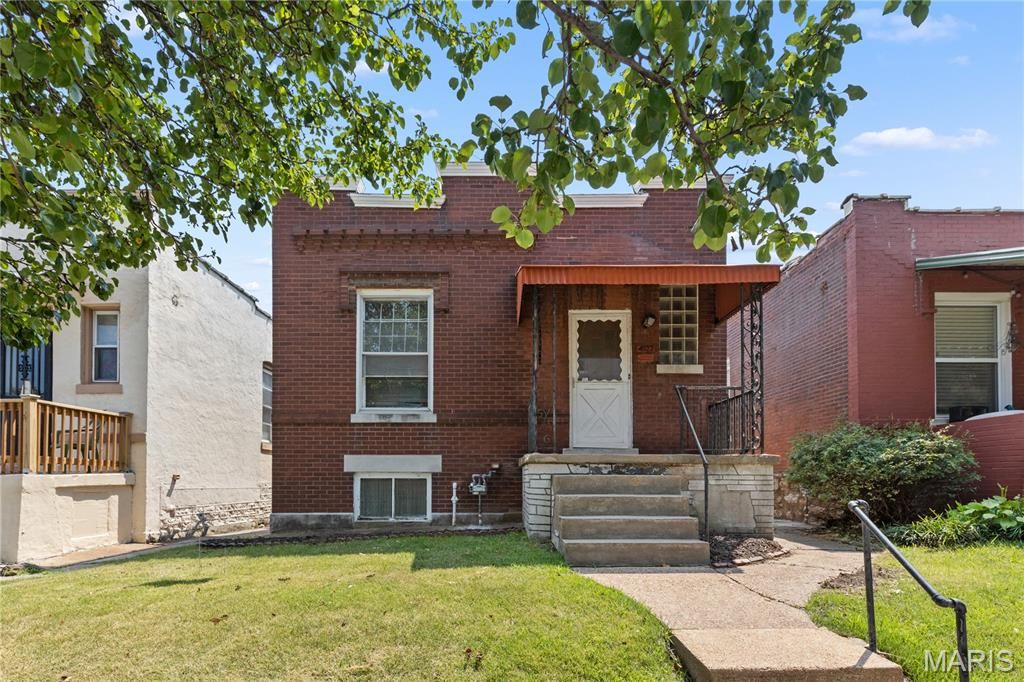 4922 Eichelberger Street, St Louis, MO 63109
