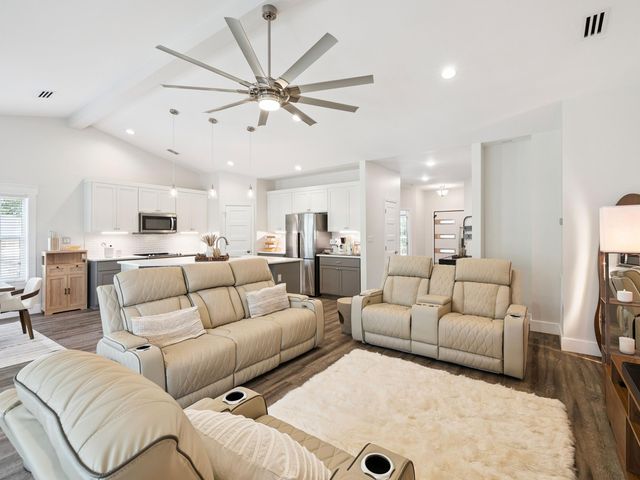 198 Waterside Lane, Freeport, FL 32439