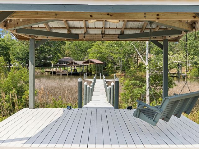 198 Waterside Lane, Freeport, FL 32439