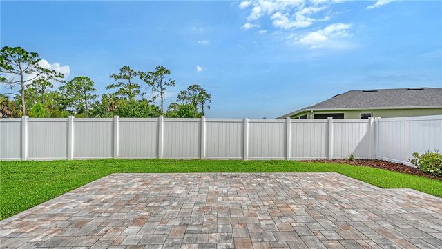 15127 LAS OLAS PLACE, Bradenton, FL 34212